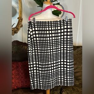 Black and White Skirt Size 12